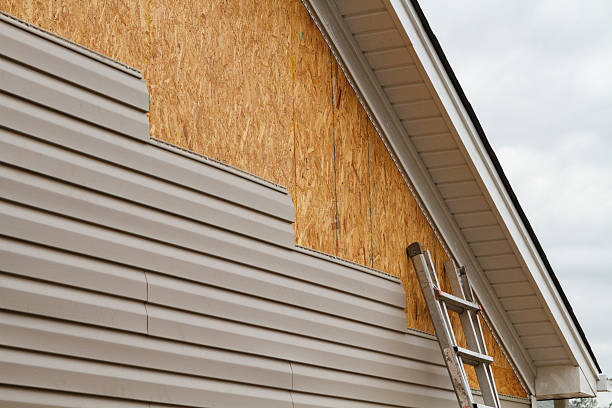 24/7 Emergency Siding experts in New Derry, PA